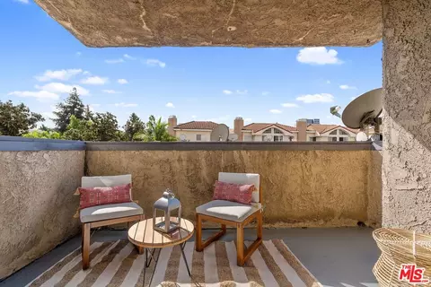 320 E Stocker St #220, Glendale, CA 91207 photo 8