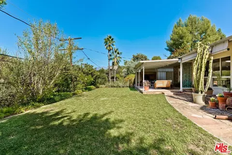 353 Tamarac Dr, Pasadena, CA 91105 photo 40