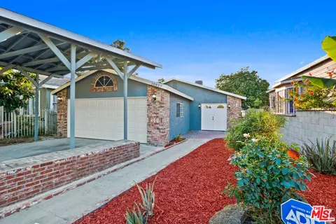10827 Lou Dillon Ave, Los Angeles, CA 90059