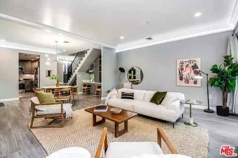 220 N Valley St #101, Burbank, CA 91505