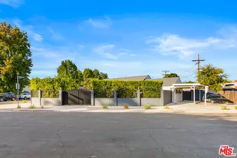 6502 Alcove Ave, North Hollywood, CA 91606