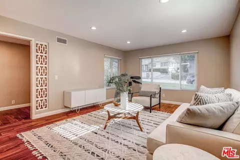 3974 Abella St, Glendale, CA 91214 photo 5