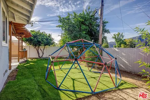 3974 Abella St, Glendale, CA 91214 photo 43