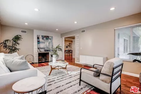 3974 Abella St, Glendale, CA 91214 photo 4