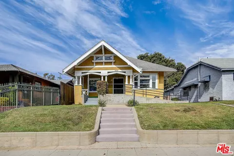 2063 W 28th St, Los Angeles, CA 90018