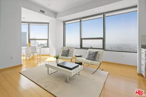 1100 Wilshire Blvd #3209, Los Angeles, CA 90017
