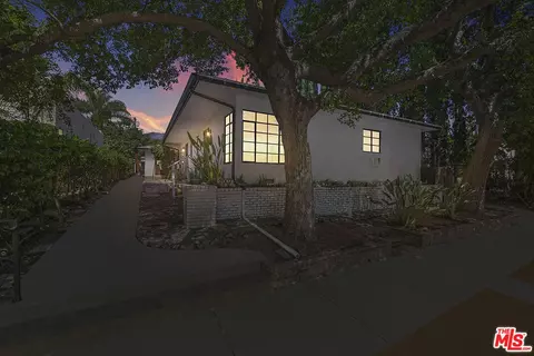 2007 E Villa St, Pasadena, CA 91107 photo 17