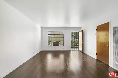 2007 E Villa St, Pasadena, CA 91107 photo 11