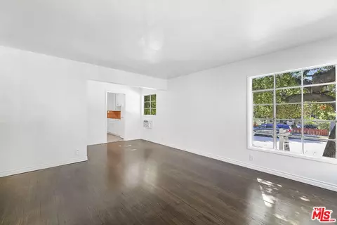2007 E Villa St, Pasadena, CA 91107 photo 8