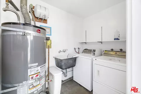 2007 E Villa St, Pasadena, CA 91107 photo 16
