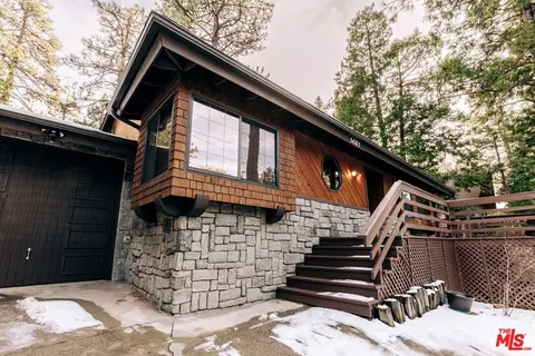 54165 Linger Ln, Idyllwild, CA 92549