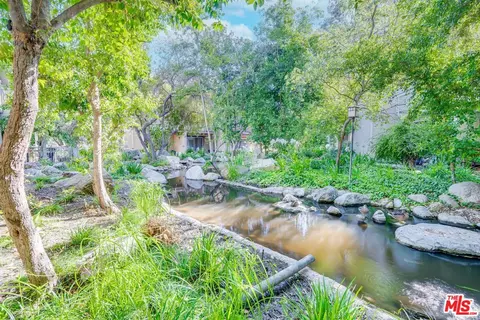 7111 Farralone Ave #92, Canoga Park, CA 91303