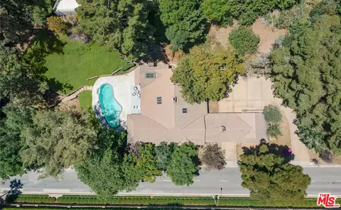 1119 Schuyler Rd, Beverly Hills, CA 90210