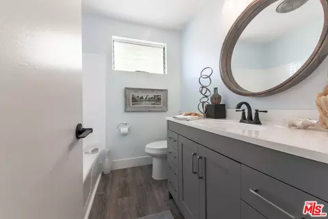1604 E 2nd St #2E, Long Beach, CA 90802 photo 19