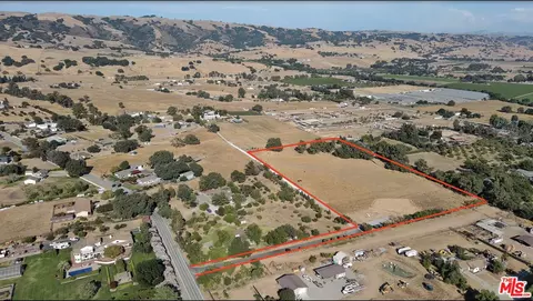 2590 Roop Rd, Gilroy, CA 95020 photo 6
