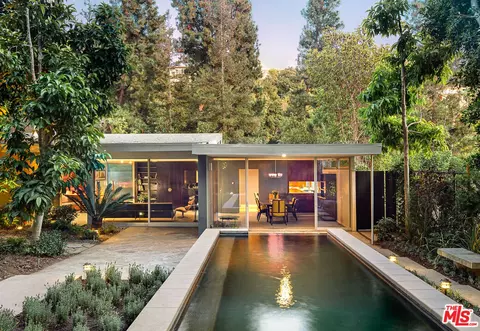 1143 Coldwater Canyon Dr, Beverly Hills, CA 90210