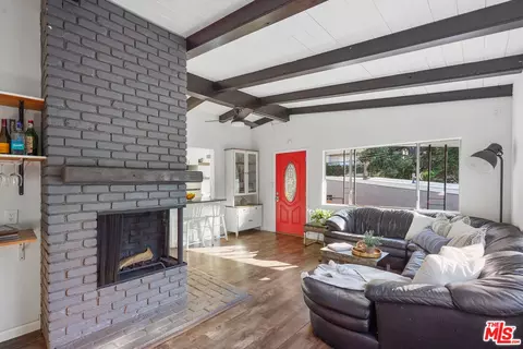 9746 Hillhaven Ave, Tujunga, CA 91042 photo 10
