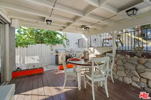9746 Hillhaven Ave, Tujunga, CA 91042 photo 19