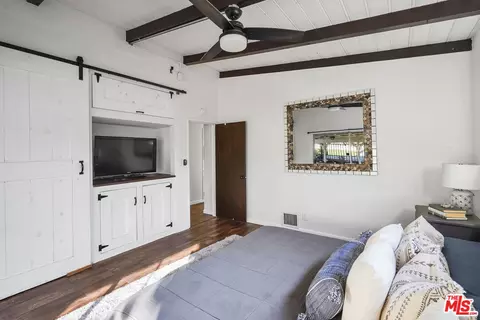 9746 Hillhaven Ave, Tujunga, CA 91042 photo 11