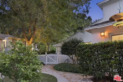 2480 E Chevy Chase Dr, Glendale, CA 91206 photo 55