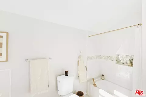 2480 E Chevy Chase Dr, Glendale, CA 91206 photo 33