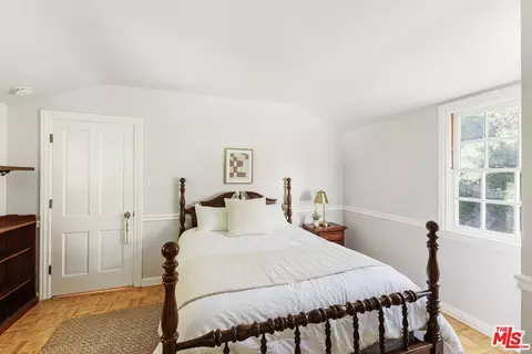 2480 E Chevy Chase Dr, Glendale, CA 91206 photo 35