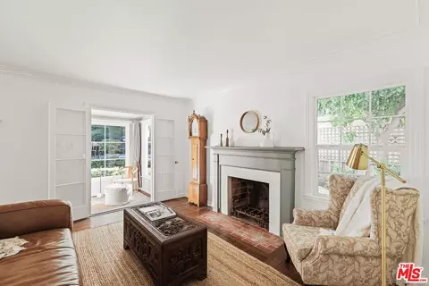 2480 E Chevy Chase Dr, Glendale, CA 91206 photo 5