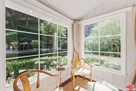2480 E Chevy Chase Dr, Glendale, CA 91206 photo 9
