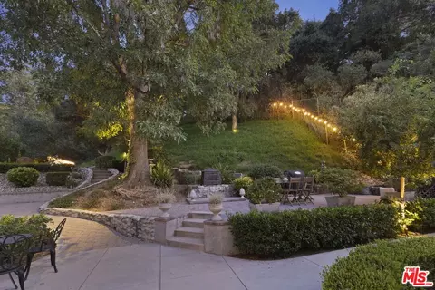 2480 E Chevy Chase Dr, Glendale, CA 91206 photo 54