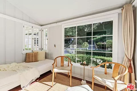 2480 E Chevy Chase Dr, Glendale, CA 91206 photo 8