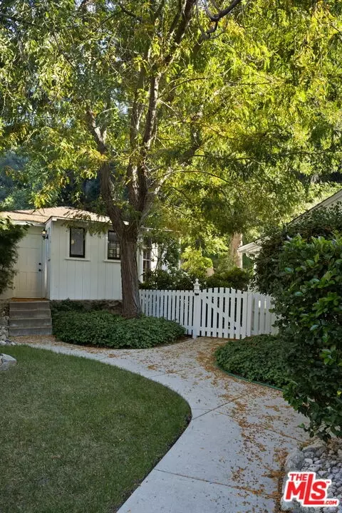 2480 E Chevy Chase Dr, Glendale, CA 91206 photo 45