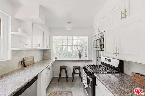 2480 E Chevy Chase Dr, Glendale, CA 91206 photo 19
