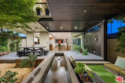732 Vernon Ave, Venice, CA 90291