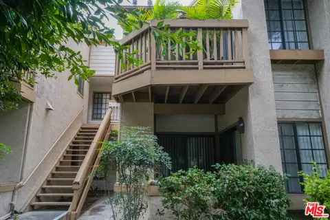 16211 Downey Ave #8, Paramount, CA 90723 photo 3