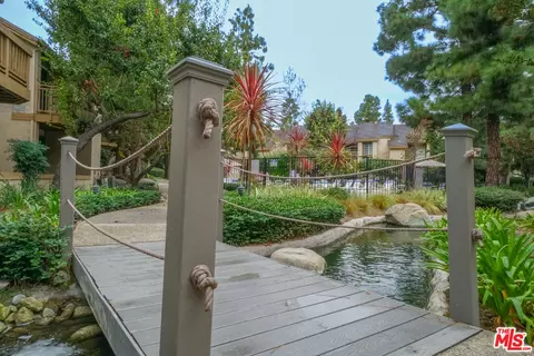 16211 Downey Ave #8, Paramount, CA 90723 photo 22
