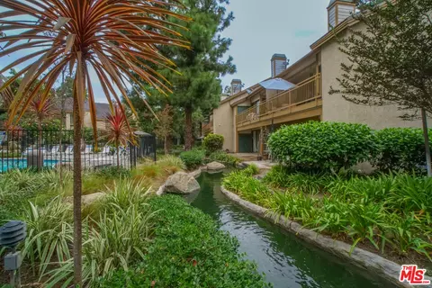 16211 Downey Ave #8, Paramount, CA 90723 photo 19