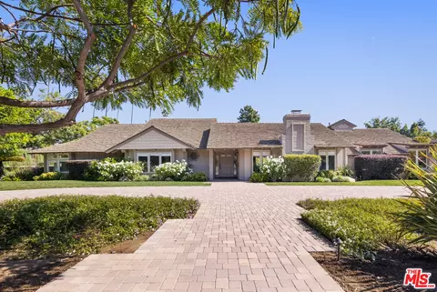1300 Monterey Pl, San Marino, CA 91108
