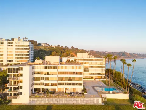17368 W Sunset Blvd #302A, Pacific Palisades, CA 90272