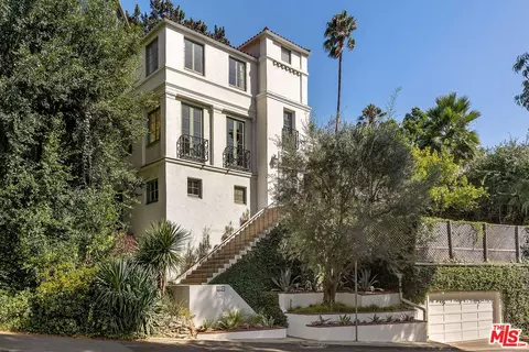 2294 Alcyona Dr, Los Angeles, CA 90068