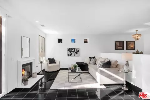 7713 Hannum Ave, Culver City, CA 90230