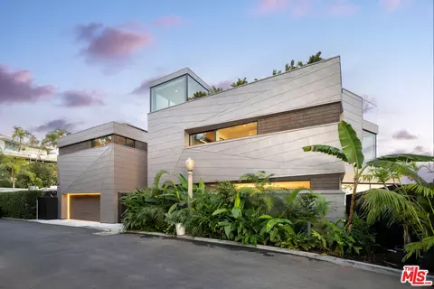 9422 Sierra Mar Dr, Los Angeles, CA 90069