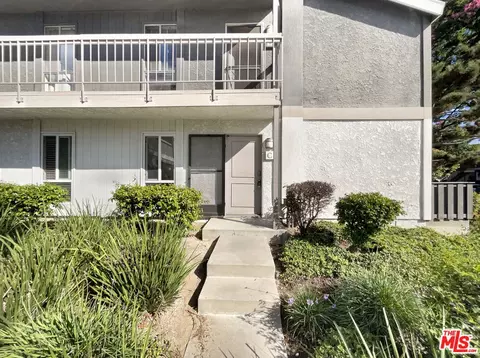 2811 S Fairview St #C, Santa Ana, CA 92704