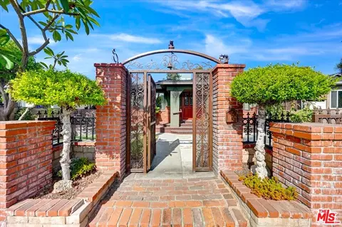 13611 Daventry St, Pacoima, CA 91331 photo 2