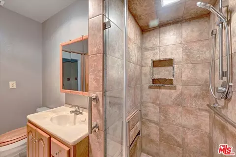 13611 Daventry St, Pacoima, CA 91331 photo 17