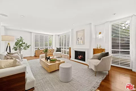 2304 S Beverly Glen Blvd #102, Los Angeles, CA 90064