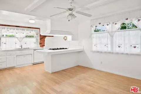 23136 Jonathan St, West Hills, CA 91304
