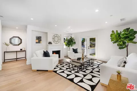 8314 Altavan Ave, Los Angeles, CA 90045