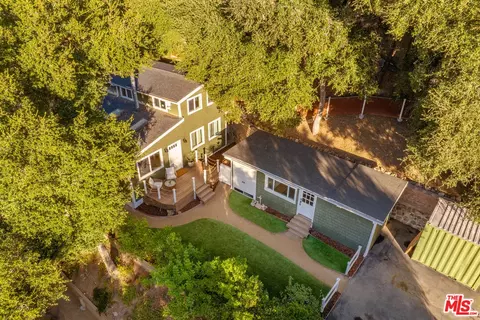 20939 Hillside Dr, Topanga, CA 90290
