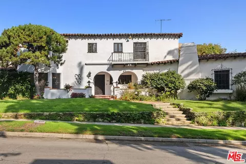 10361 Lindbrook Dr, Los Angeles, CA 90024