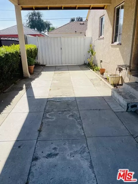 1604 E Tucker St, Compton, CA 90221 photo 9